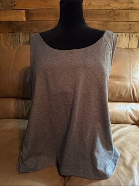 Jockey 2 -in-1  Gray Scoop Neck Tank Top